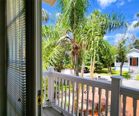 102 17th Street NE Bradenton FL 34208
