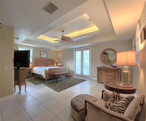 102 17th Street NE Bradenton FL 34208