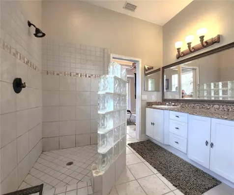 102 17th Street NE Bradenton FL 34208