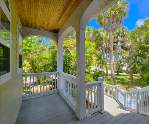 102 17th Street NE Bradenton FL 34208