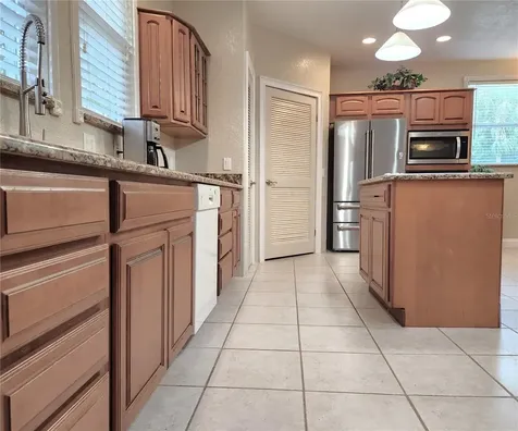 102 17th Street NE Bradenton FL 34208