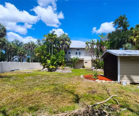 102 17th Street NE Bradenton FL 34208