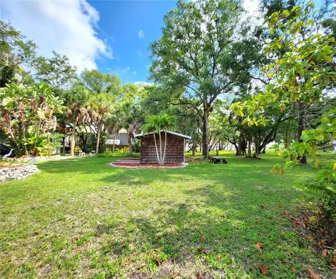 102 17th Street NE Bradenton FL 34208