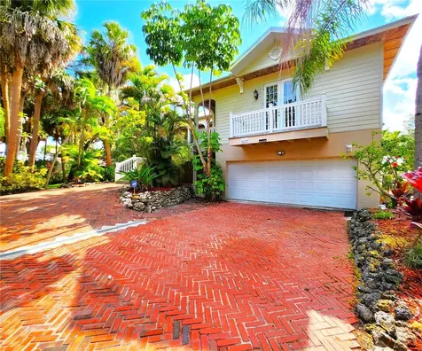 102 17th Street NE Bradenton FL 34208