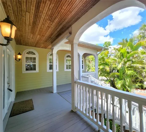 102 17th Street NE Bradenton FL 34208