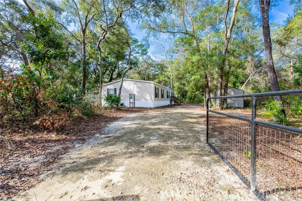 11120 NW 107th Terrace Chiefland FL 32626