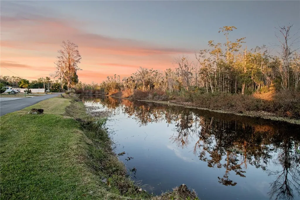 601 Lake Pansy Drive NW Winter Haven FL 33881