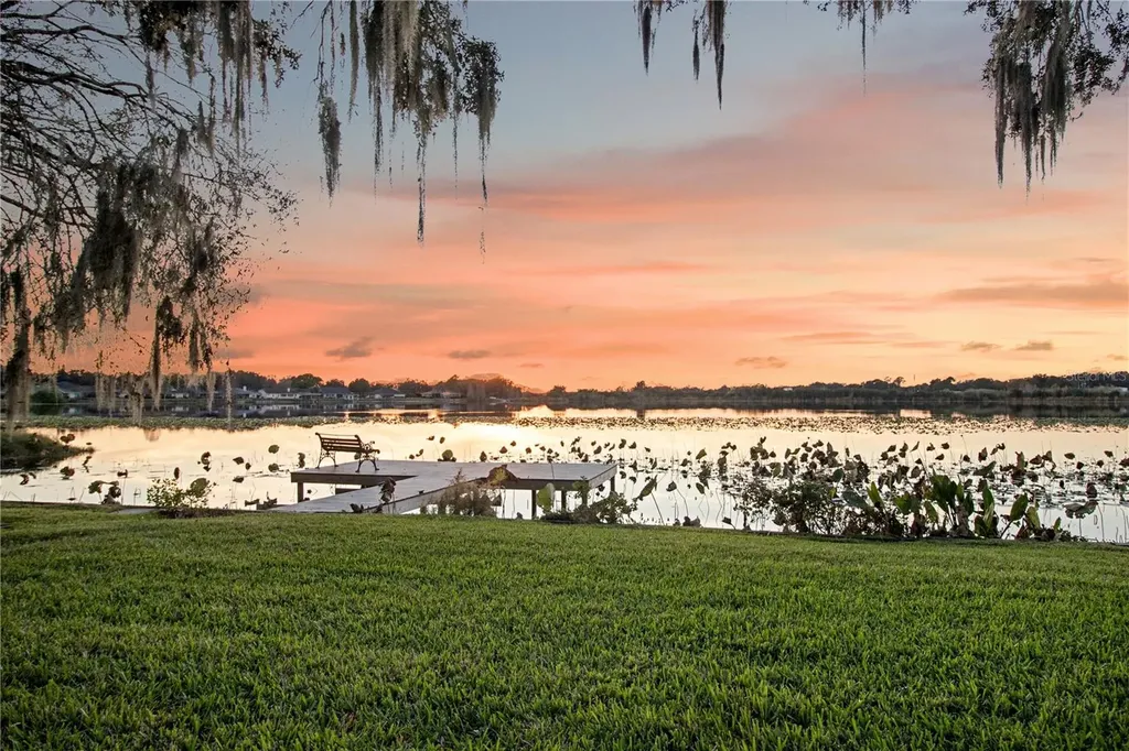 601 Lake Pansy Drive NW Winter Haven FL 33881