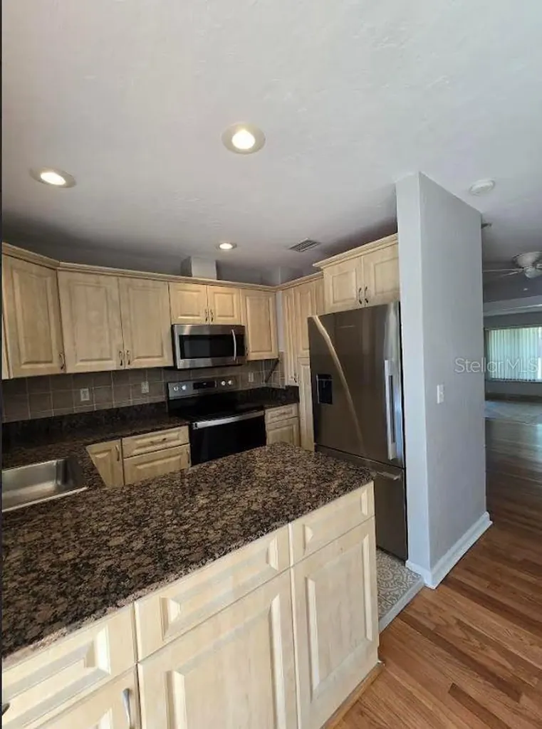 265 Mateo Way NE St Petersburg FL 33704