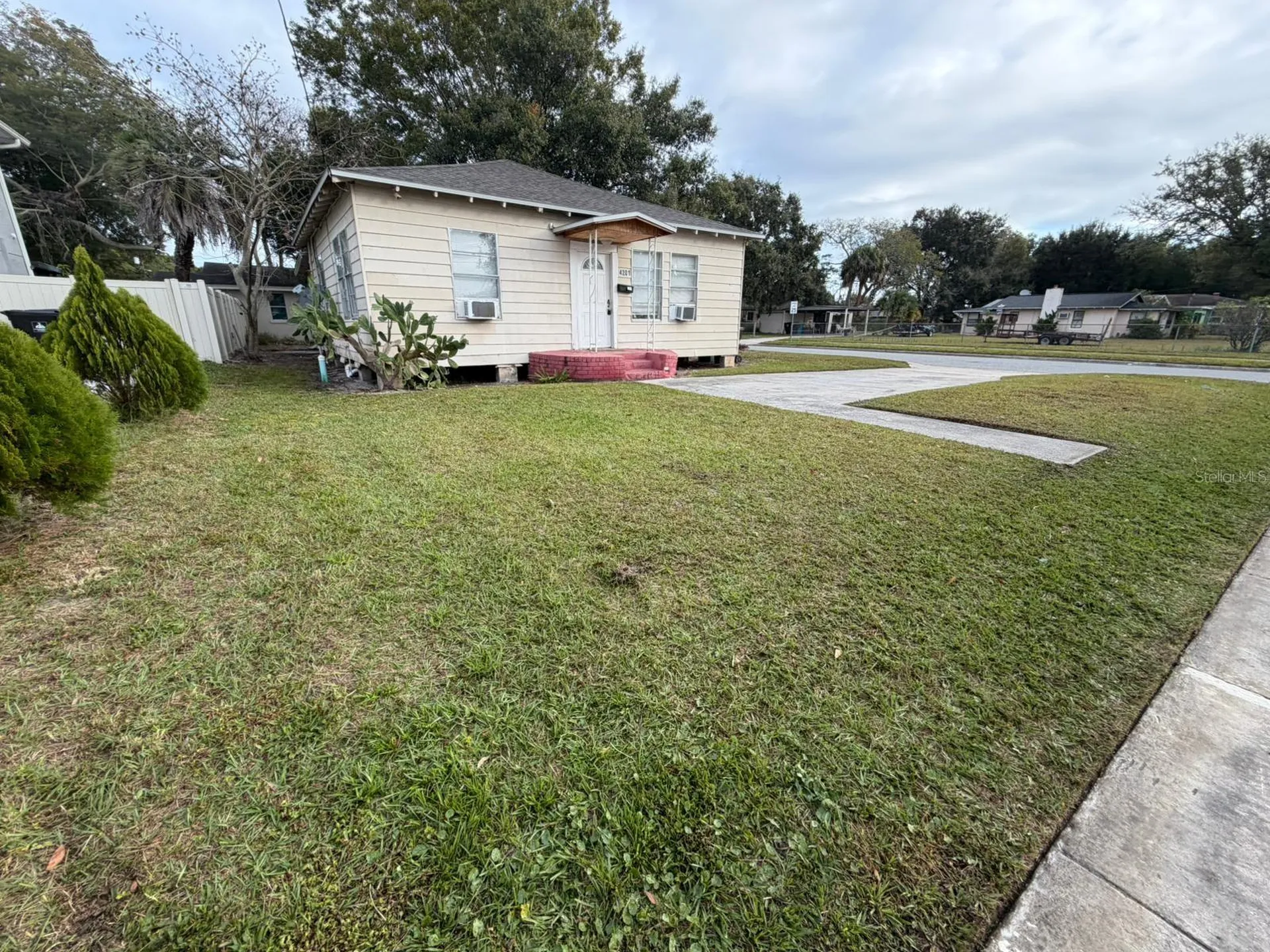 4201 Cepeda Street Orlando FL 32811