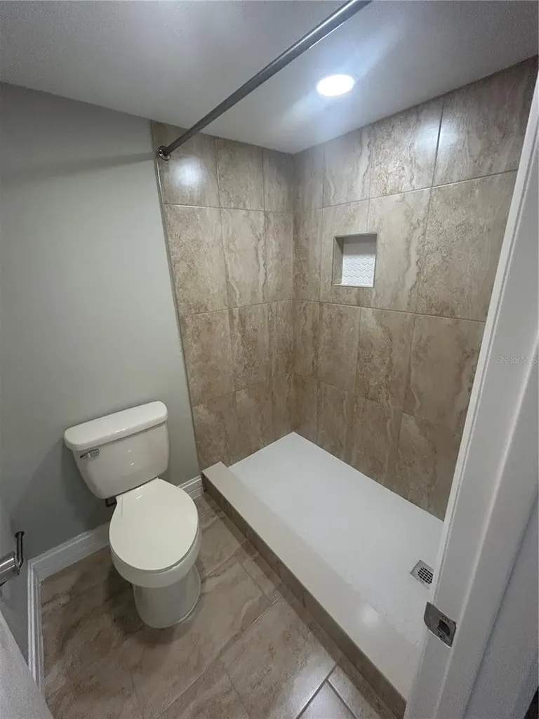 7633 Dolonita Drive Tampa FL 33615