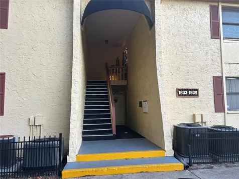 7633 Dolonita Drive Tampa FL 33615