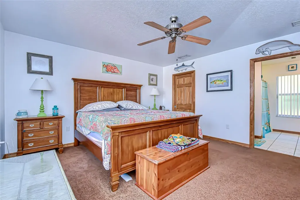 3719 Moores Lake Road Dover FL 33527