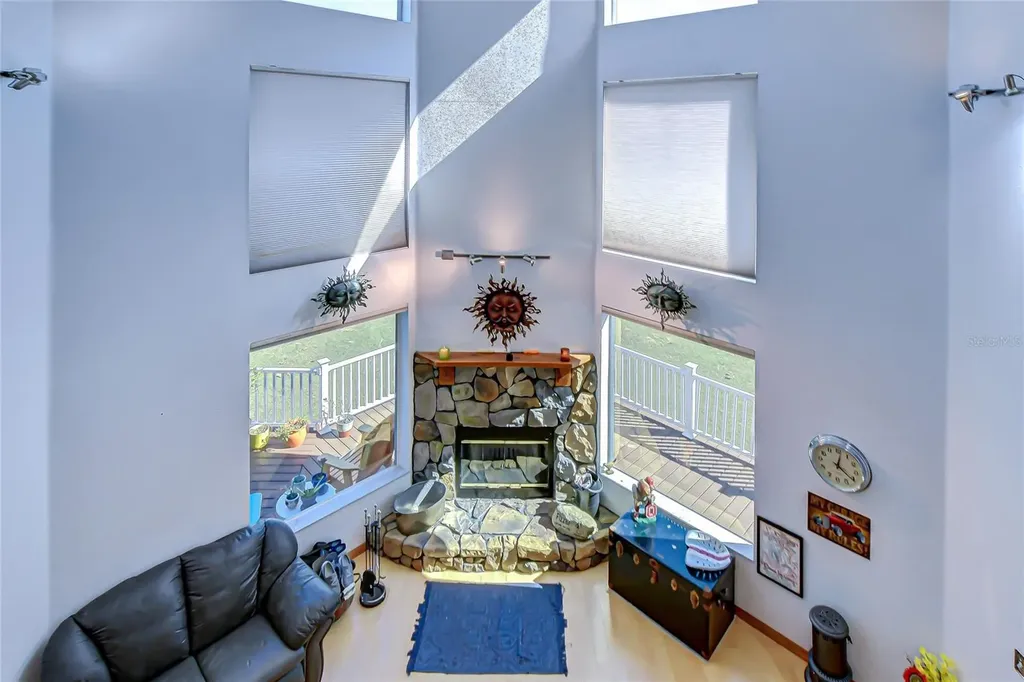 3719 Moores Lake Road Dover FL 33527