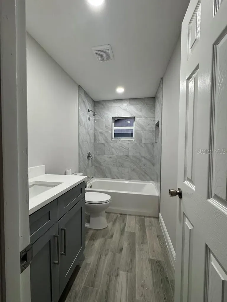 12142 Caper Street Orlando FL 32837