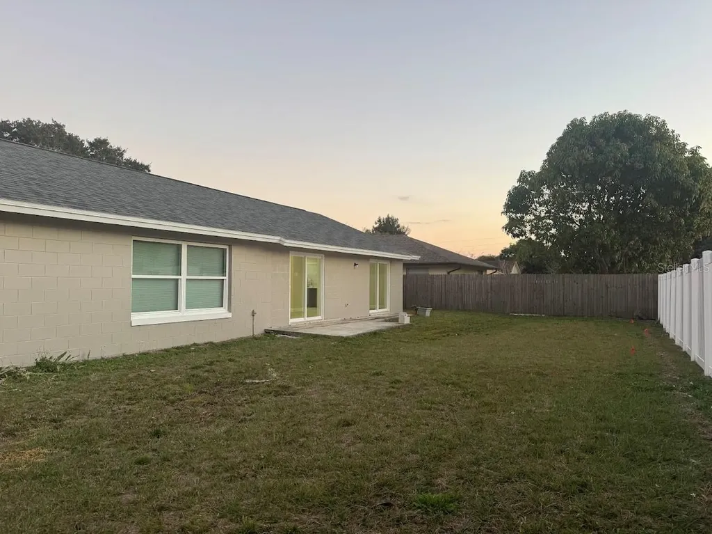 12142 Caper Street Orlando FL 32837