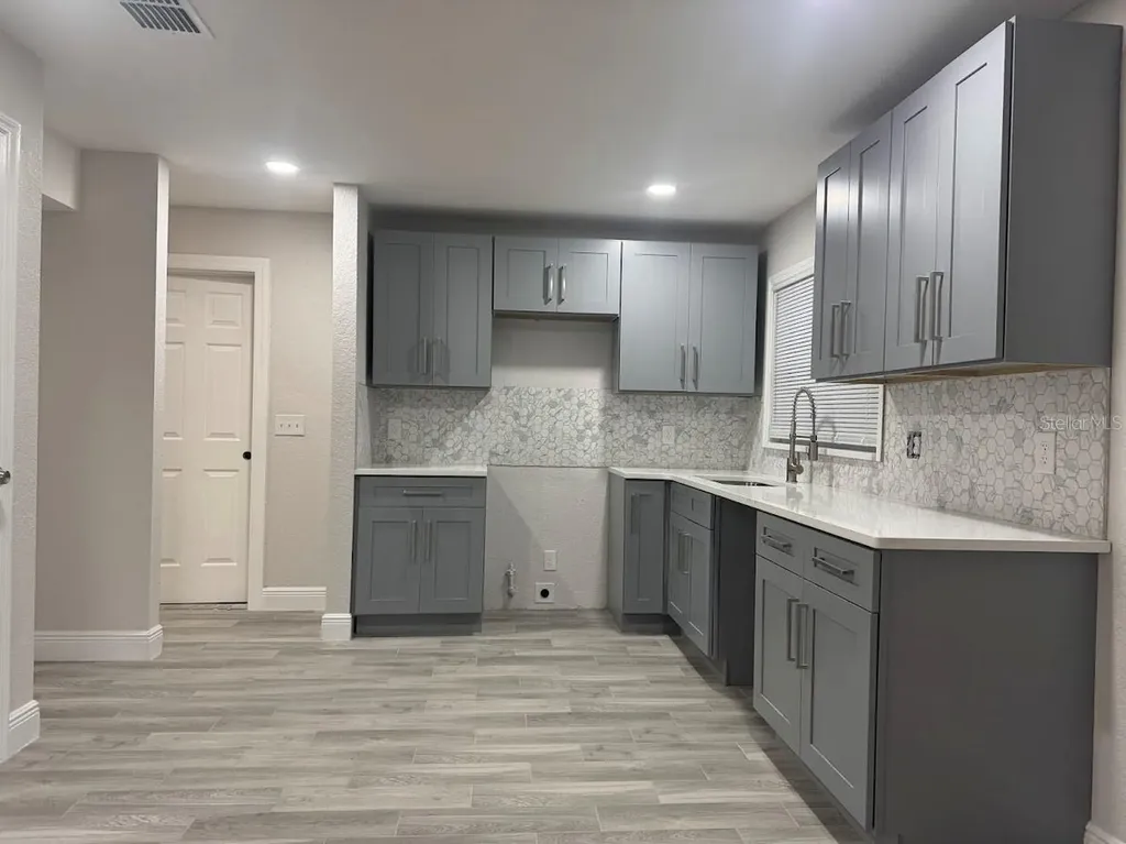 12142 Caper Street Orlando FL 32837