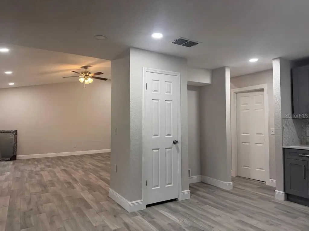 12142 Caper Street Orlando FL 32837