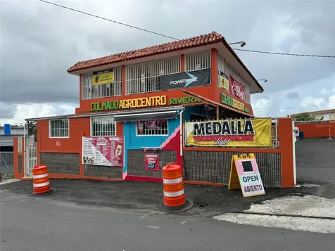 Bo Ceiba Norte Col. Agrocentro Rivera Juncos PR 00777