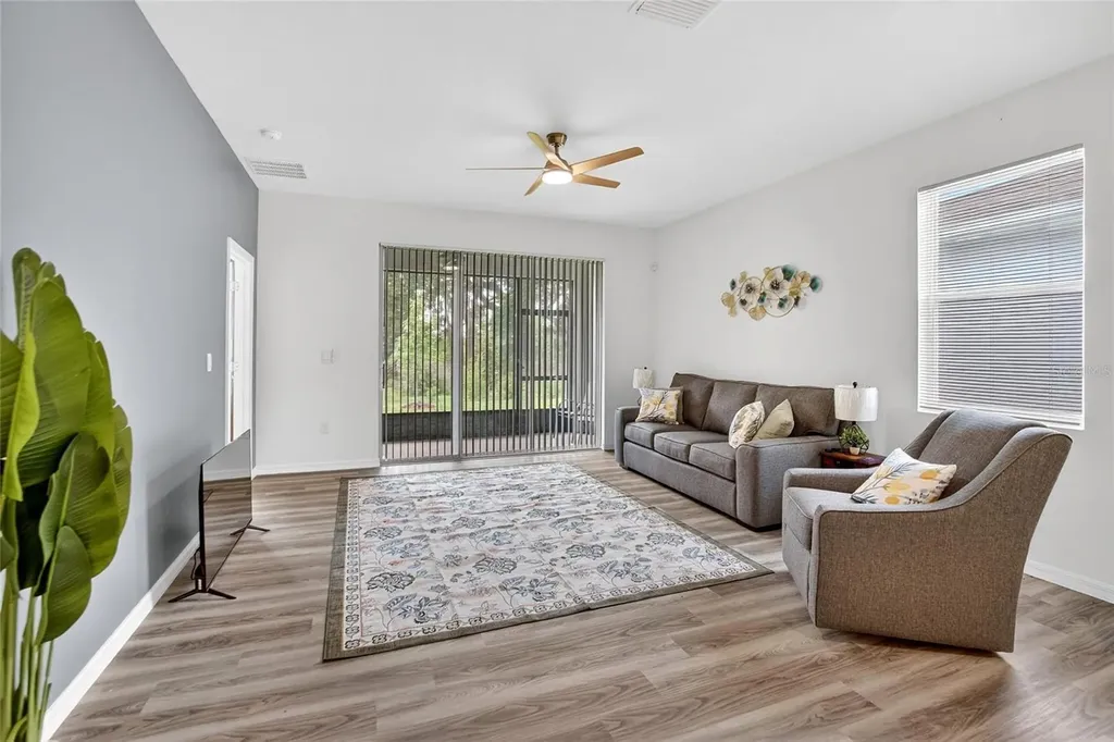 4027 Westwood Fields Loop Plant City FL 33565