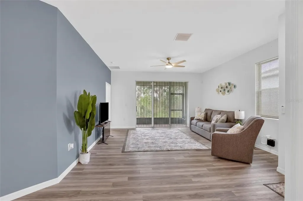 4027 Westwood Fields Loop Plant City FL 33565