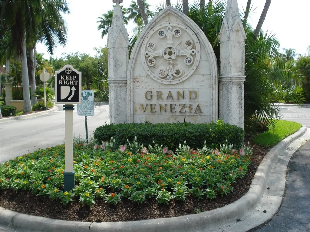 2713 Via Murano Clearwater FL 33764