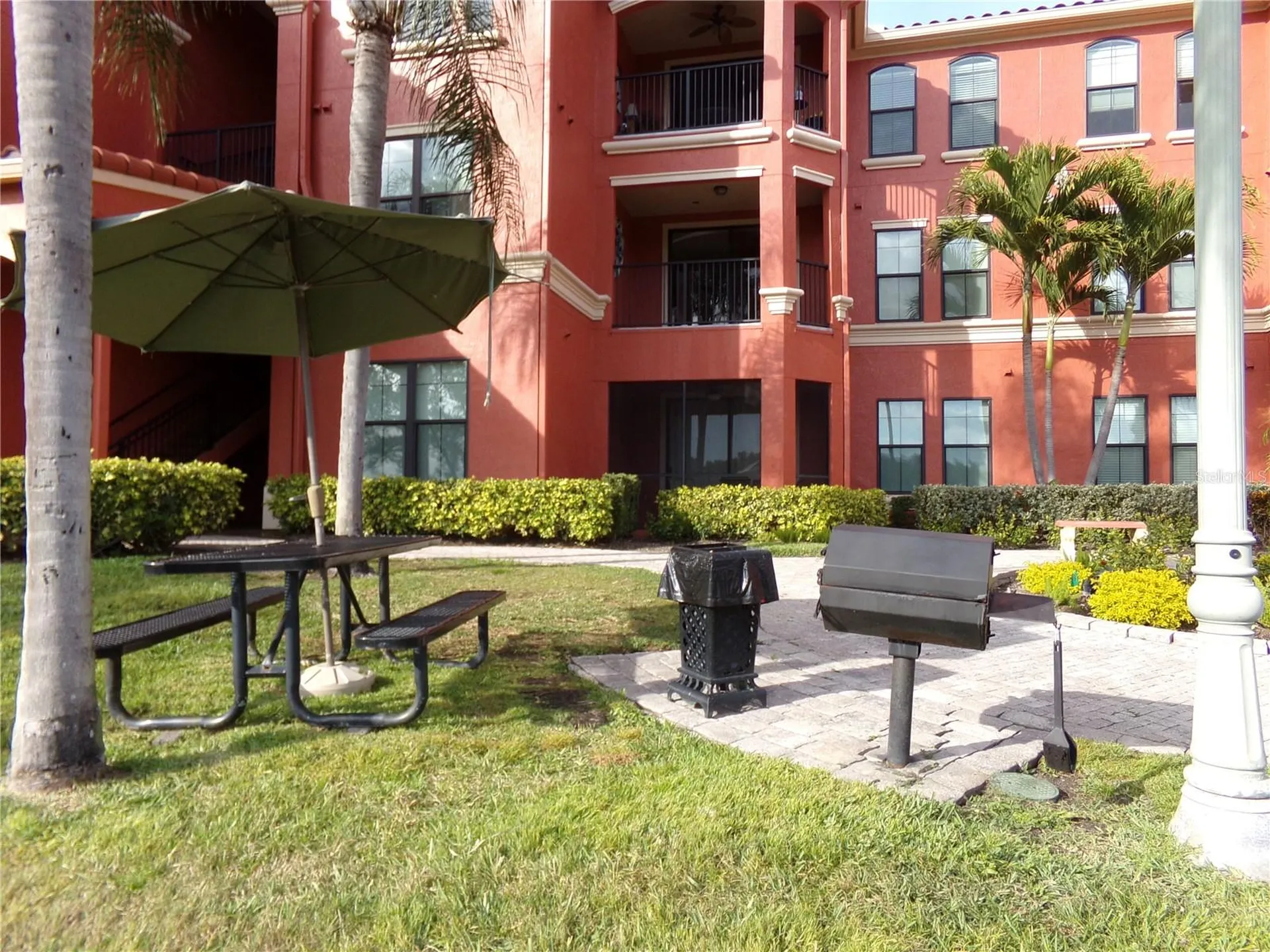 2713 Via Murano Clearwater FL 33764