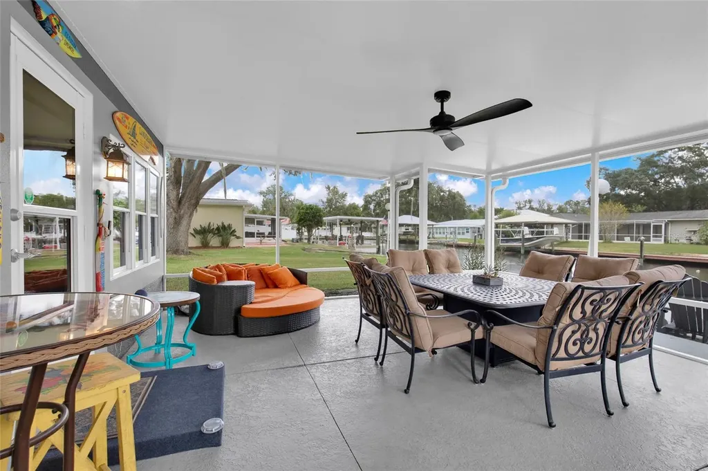 4121 S Roosevelt Point Homosassa FL 34448