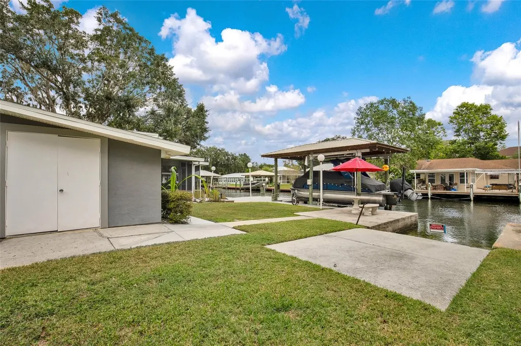 4121 S Roosevelt Point Homosassa FL 34448
