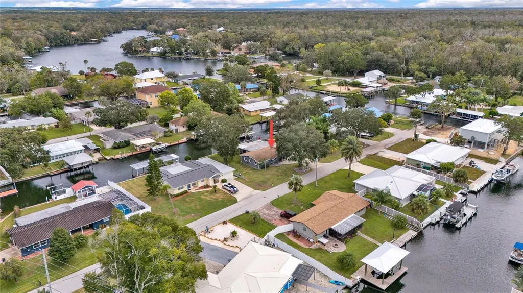 4121 S Roosevelt Point Homosassa FL 34448