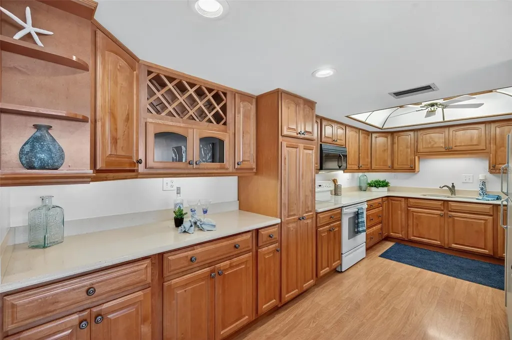 7600 Bayshore Drive Treasure Island FL 33706