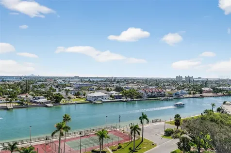 7600 Bayshore Drive Treasure Island FL 33706