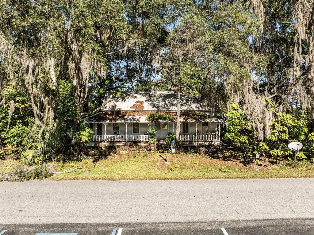 2440 Cr 522 Sumterville FL 33585
