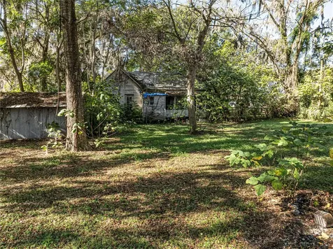 2440 Cr 522 Sumterville FL 33585