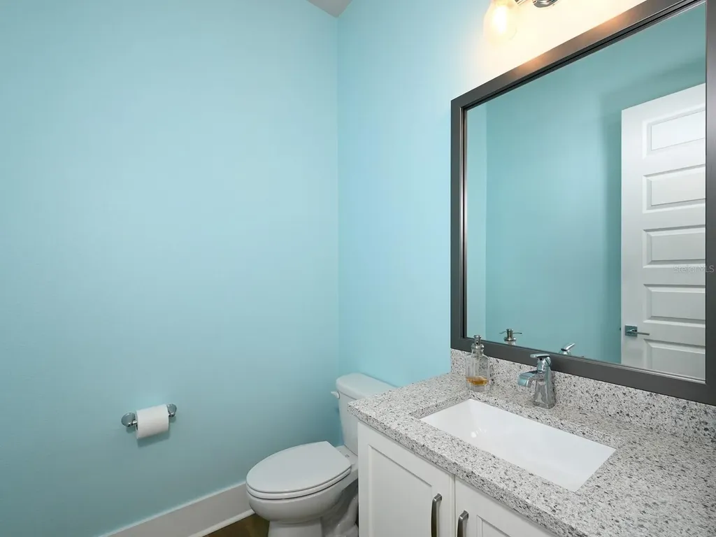 516 Laurel Park Drive Sarasota FL 34236