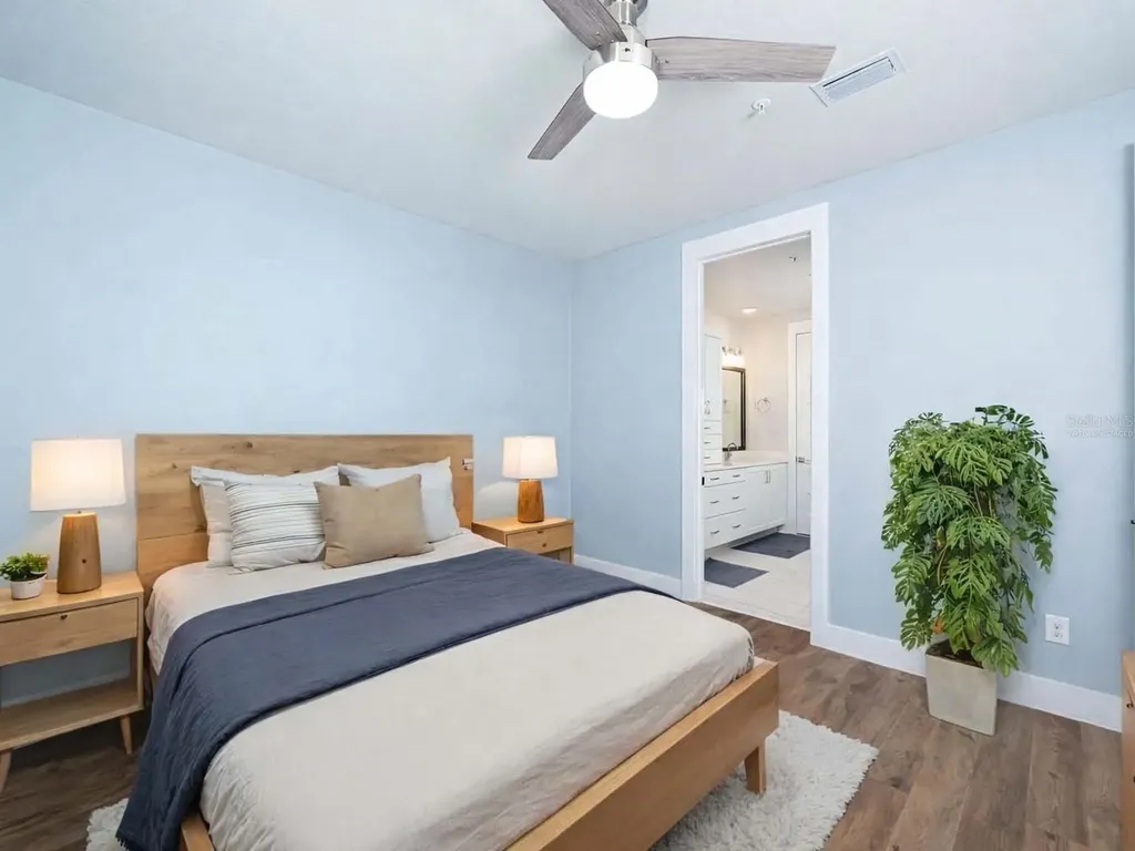 516 Laurel Park Drive Sarasota FL 34236