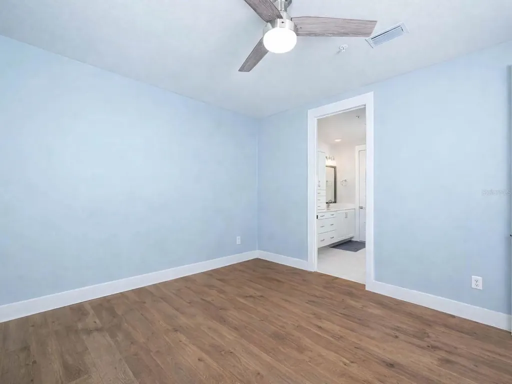 516 Laurel Park Drive Sarasota FL 34236
