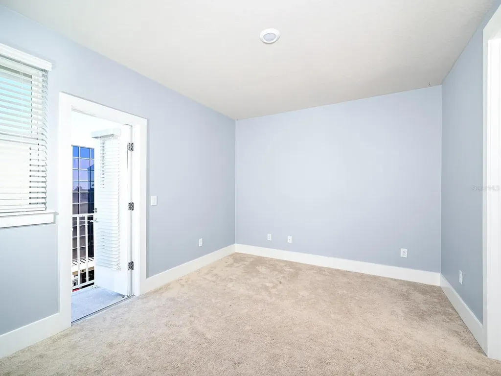 516 Laurel Park Drive Sarasota FL 34236