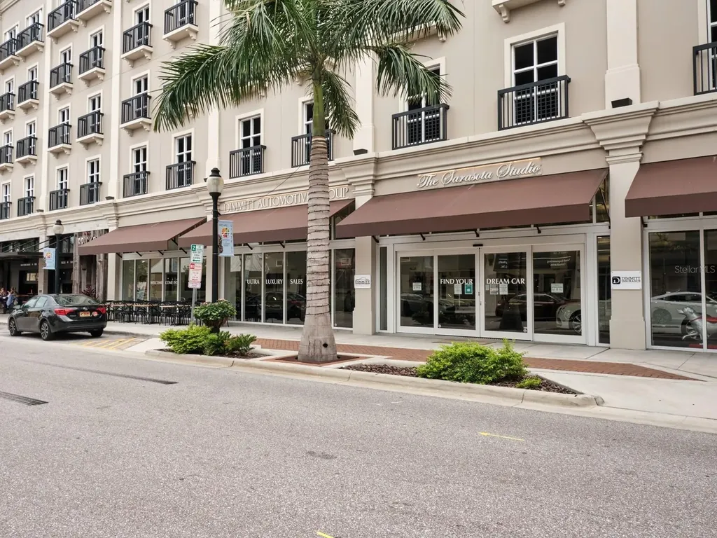 516 Laurel Park Drive Sarasota FL 34236