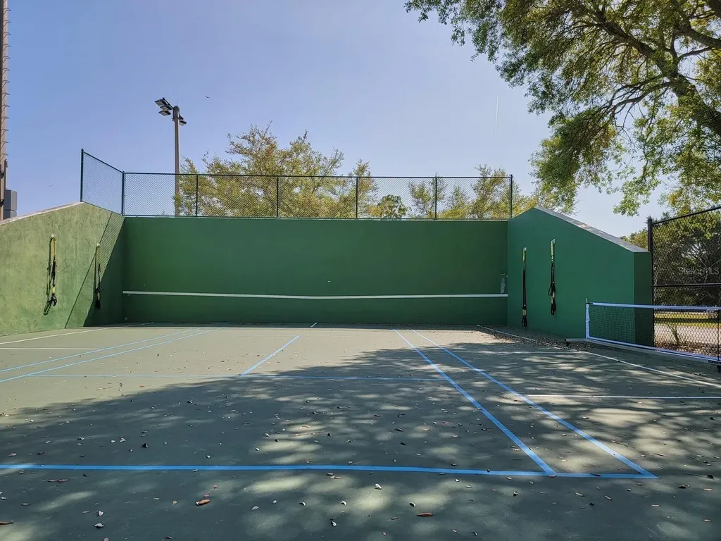 516 Laurel Park Drive Sarasota FL 34236