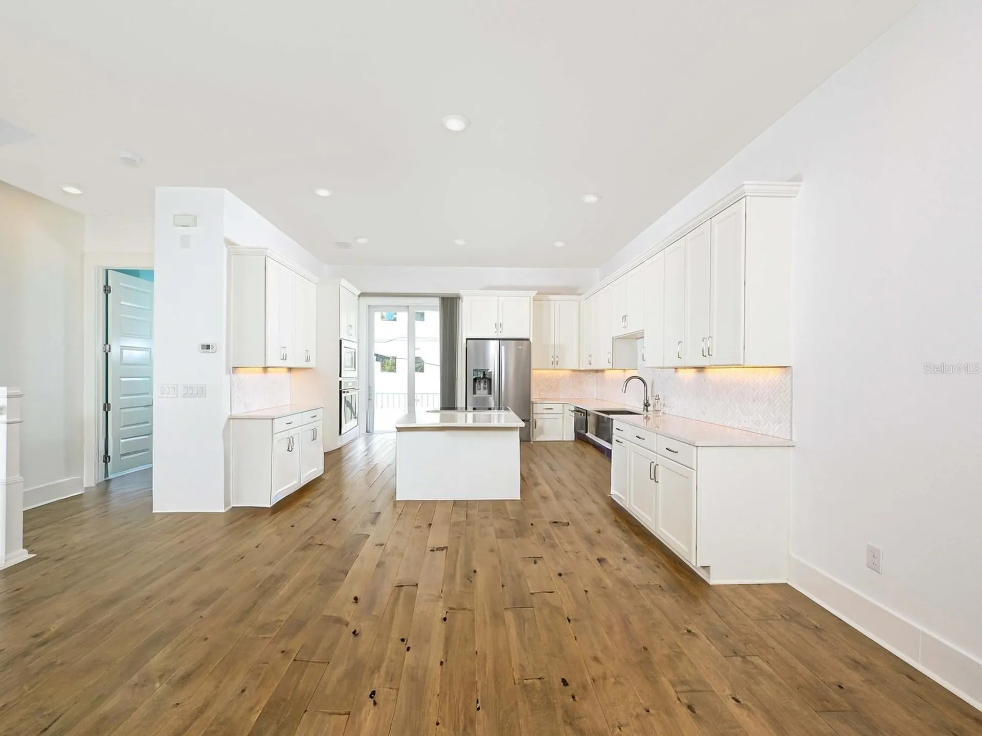 516 Laurel Park Drive Sarasota FL 34236