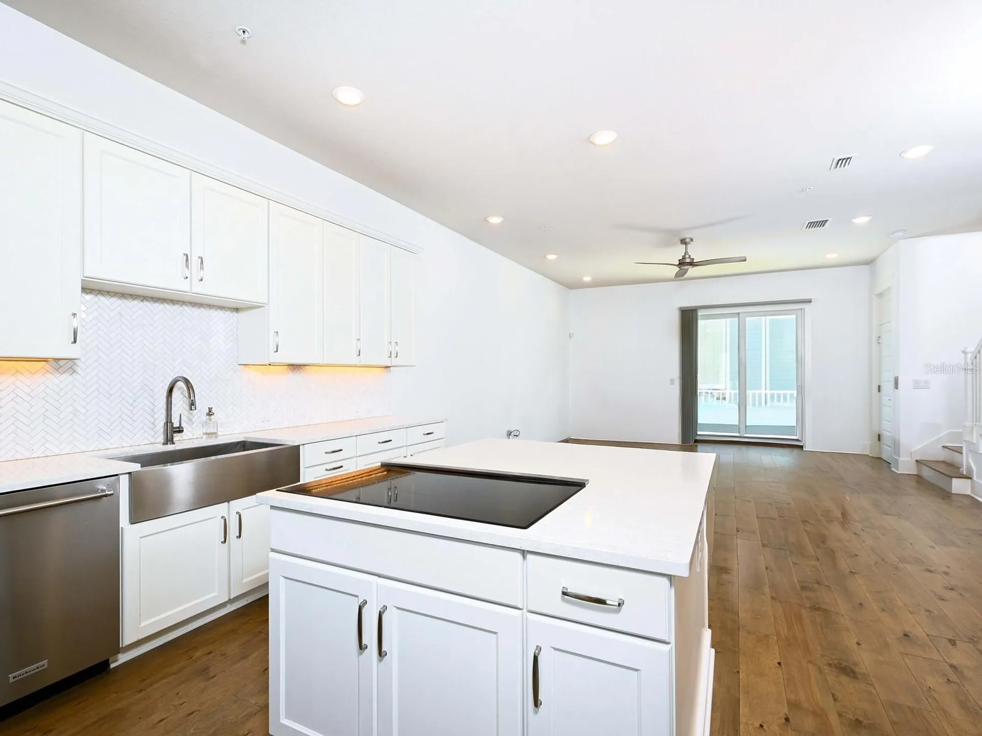 516 Laurel Park Drive Sarasota FL 34236