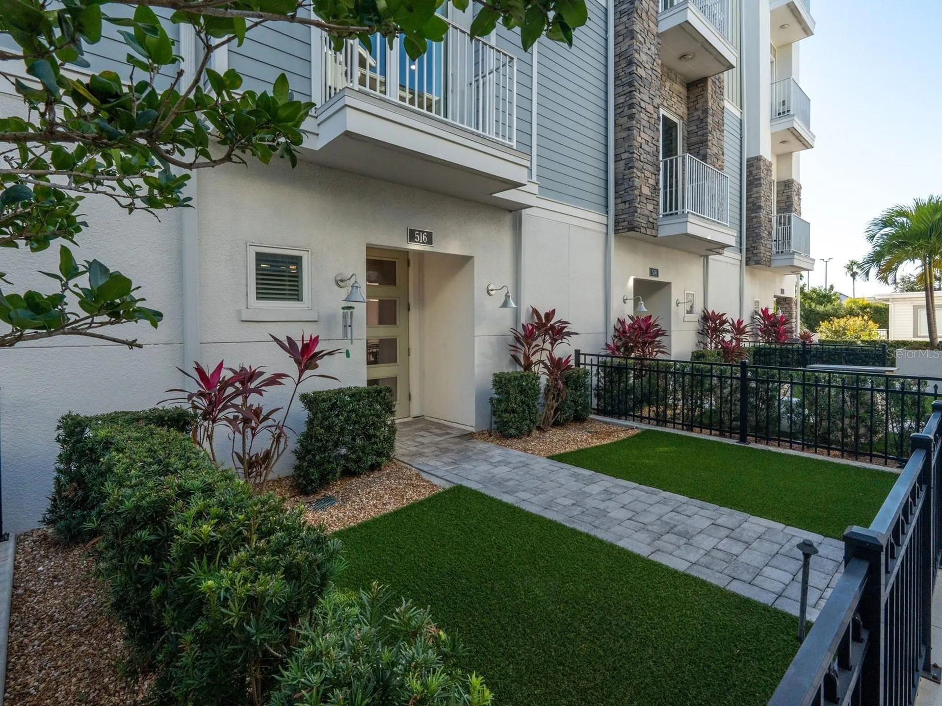 516 Laurel Park Drive Sarasota FL 34236