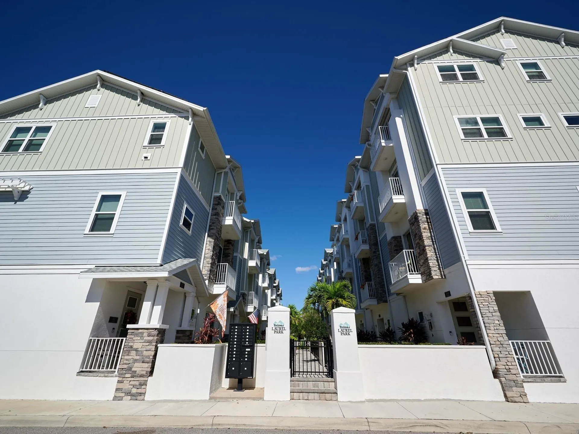 516 Laurel Park Drive Sarasota FL 34236
