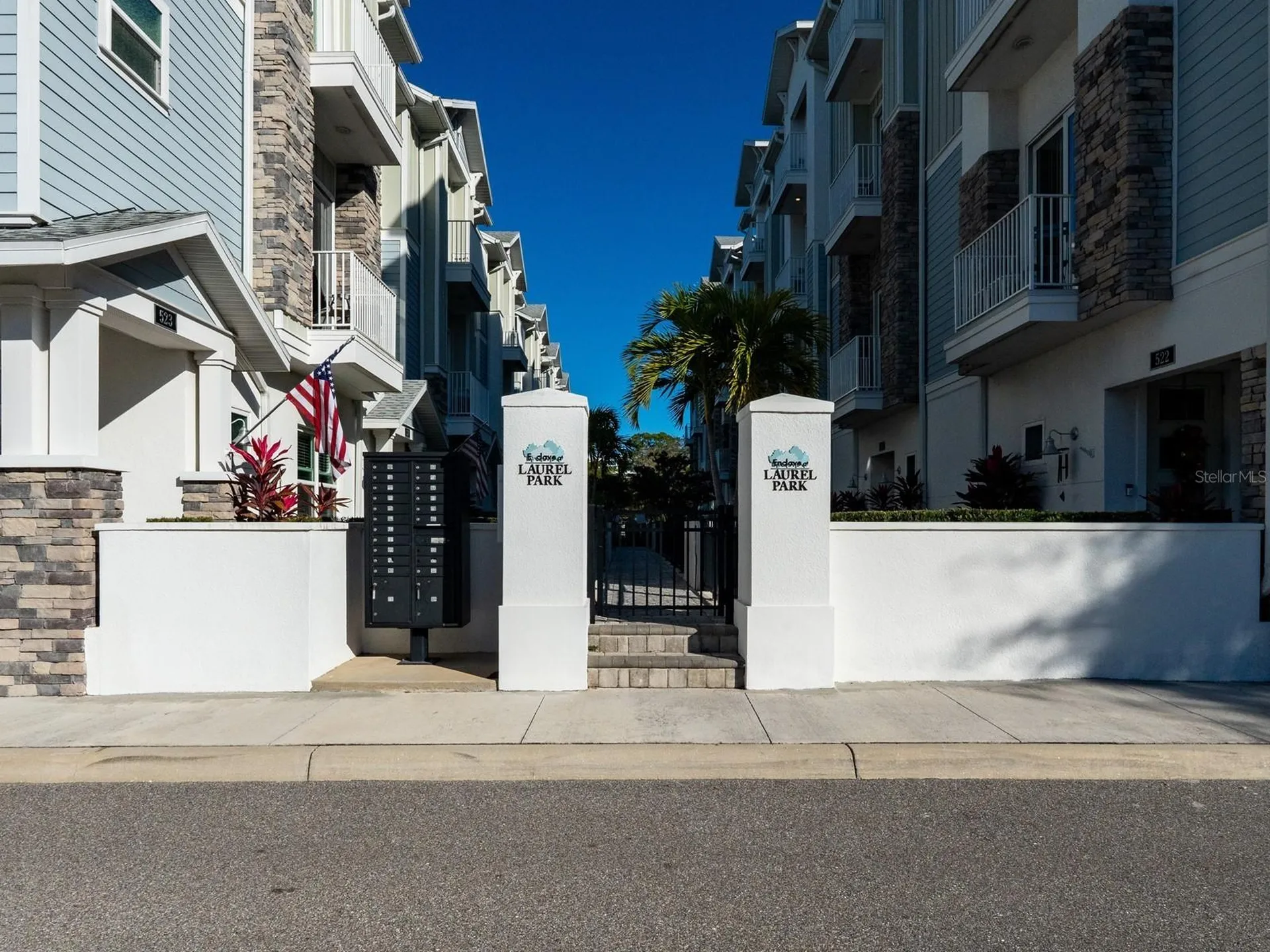 516 Laurel Park Drive Sarasota FL 34236