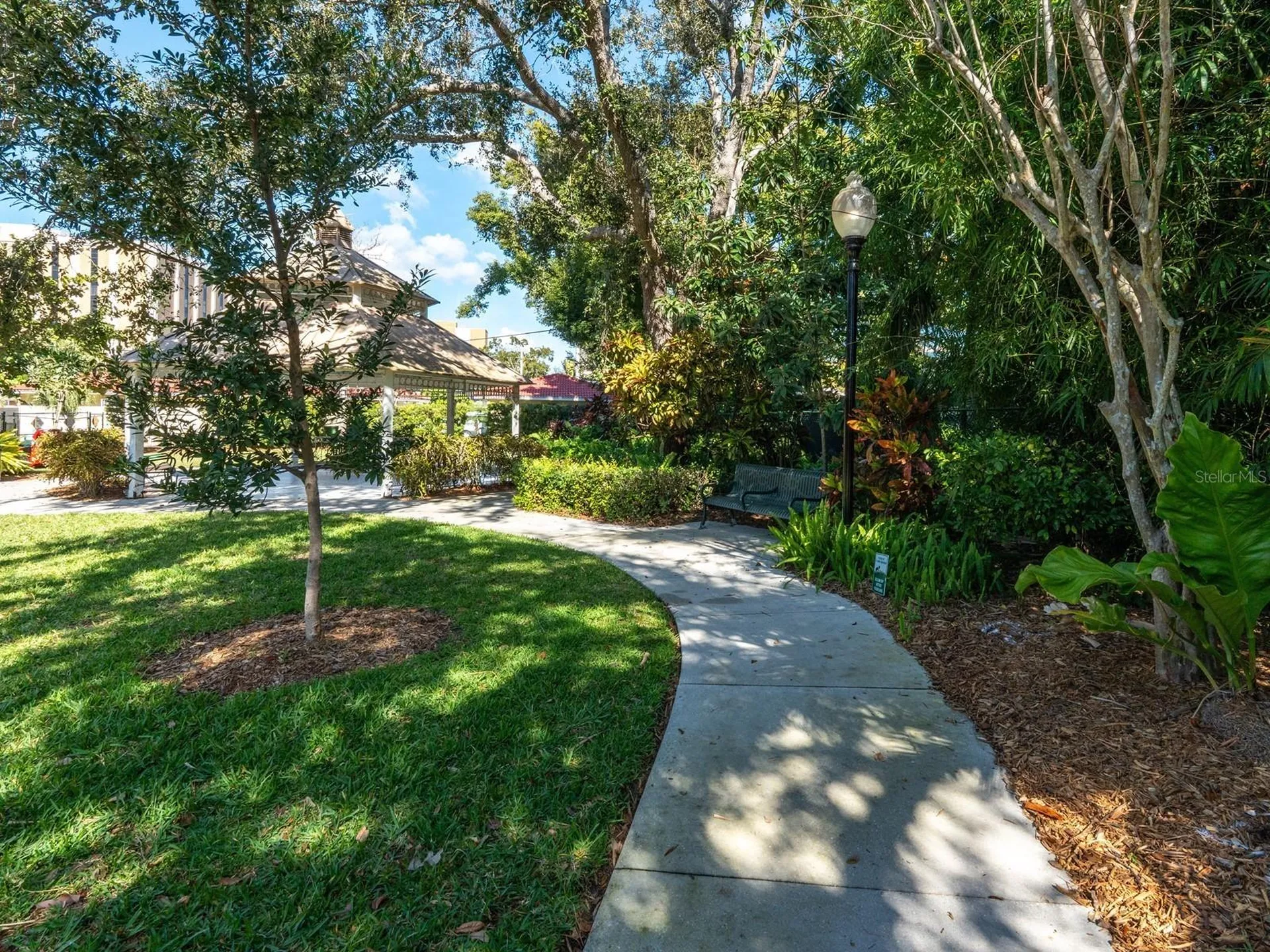 516 Laurel Park Drive Sarasota FL 34236