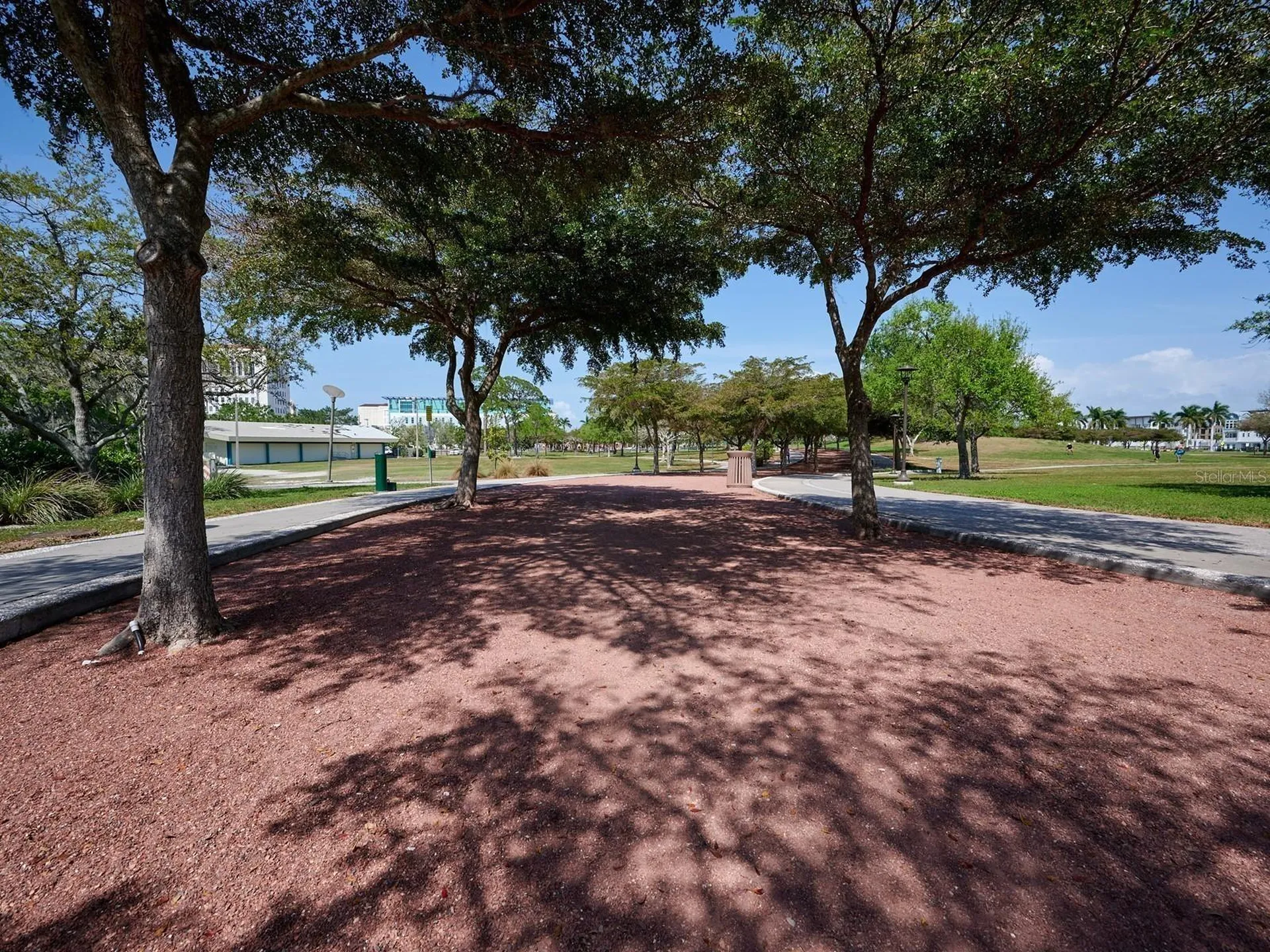 516 Laurel Park Drive Sarasota FL 34236