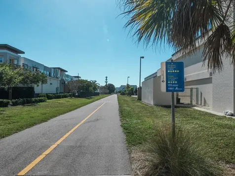 516 Laurel Park Drive Sarasota FL 34236