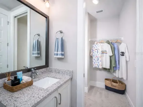 516 Laurel Park Drive Sarasota FL 34236