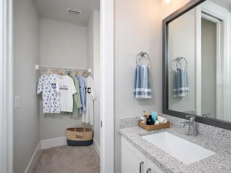 516 Laurel Park Drive Sarasota FL 34236